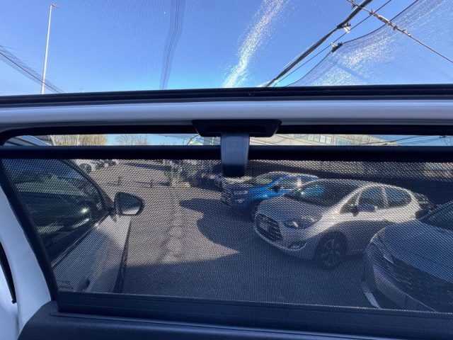 PEUGEOT 5008 usata, con Volante in pelle