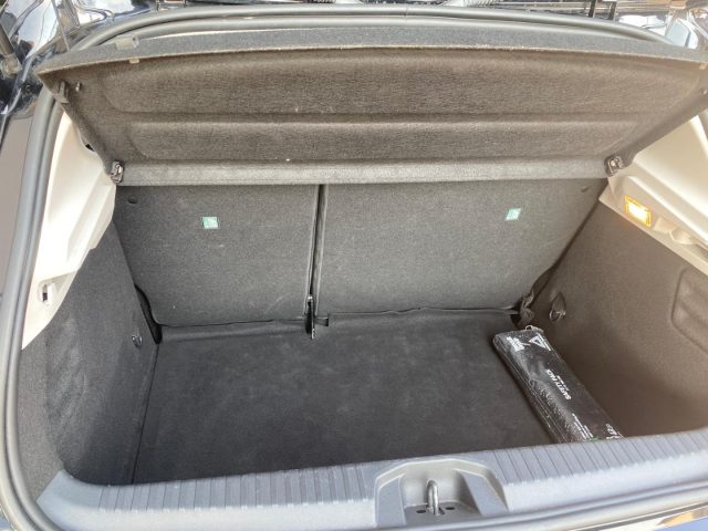 RENAULT Clio usata, con Servosterzo