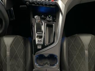 PEUGEOT 3008 usata, con Climatizzatore