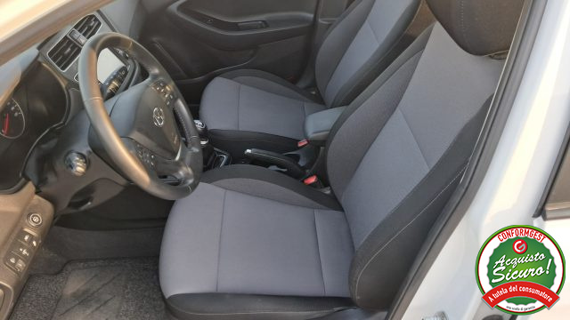 HYUNDAI i20 usata, con Airbag Passeggero