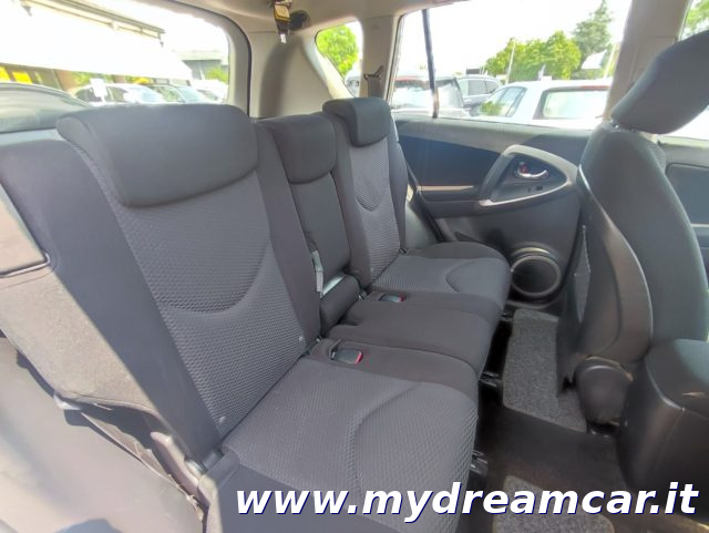 TOYOTA RAV 4 usata, con Bracciolo