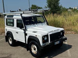 LAND ROVER Defender usata 17