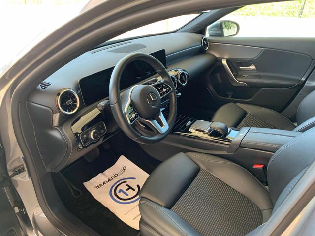 MERCEDES-BENZ A 200 usata, con Cronologia tagliandi