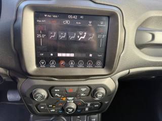 JEEP Renegade usata, con Sensori di parcheggio posteriori