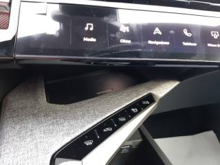 PEUGEOT 3008 usata, con Sistema di navigazione