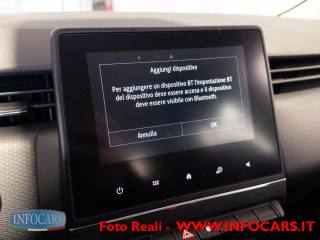 RENAULT Clio usata, con Touch screen