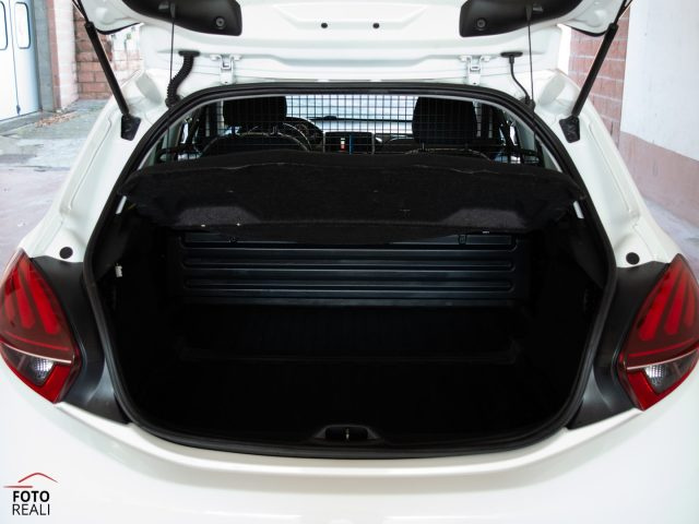 PEUGEOT 208 usata, con Controllo trazione