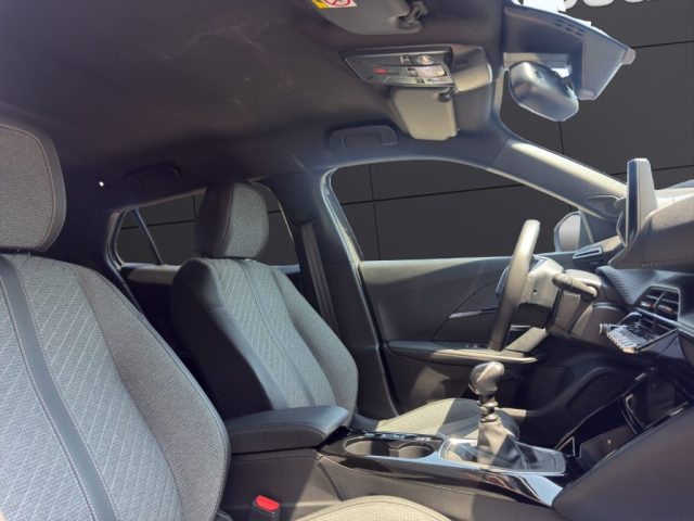 PEUGEOT 2008 usata, con Sensore di pioggia