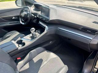 PEUGEOT 5008 usata, con Boardcomputer