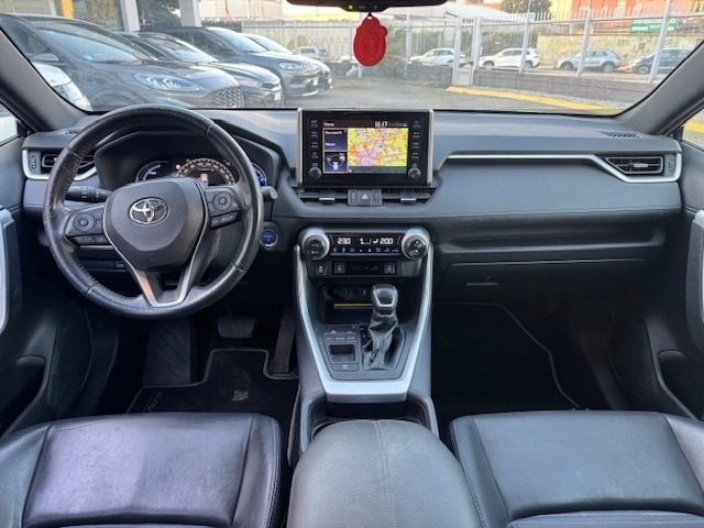 TOYOTA RAV 4 MY23 usata, con Autoradio