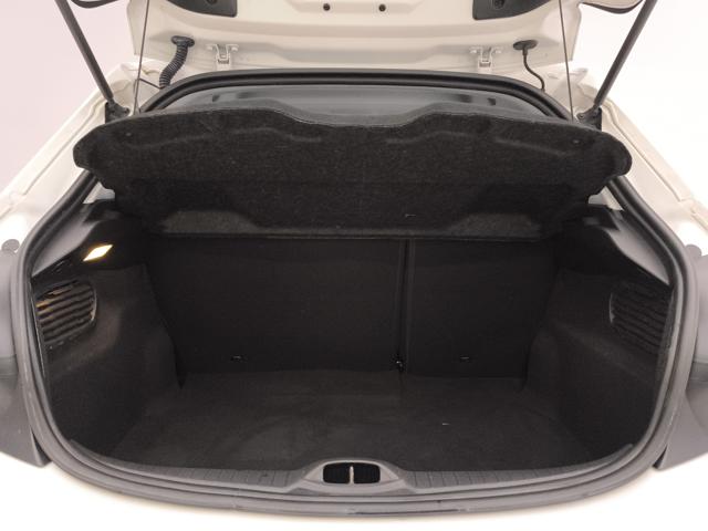 PEUGEOT 208 usata, con Autoradio digitale
