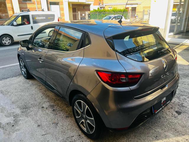 RENAULT Clio usata, con Climatizzatore