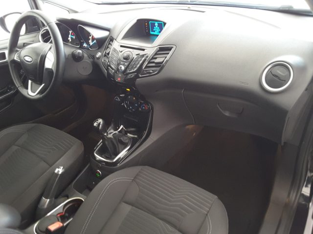 FORD Fiesta usata, con Controllo automatico clima