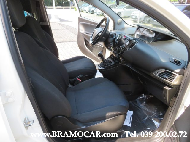 LANCIA Ypsilon usata, con Sensori di parcheggio posteriori