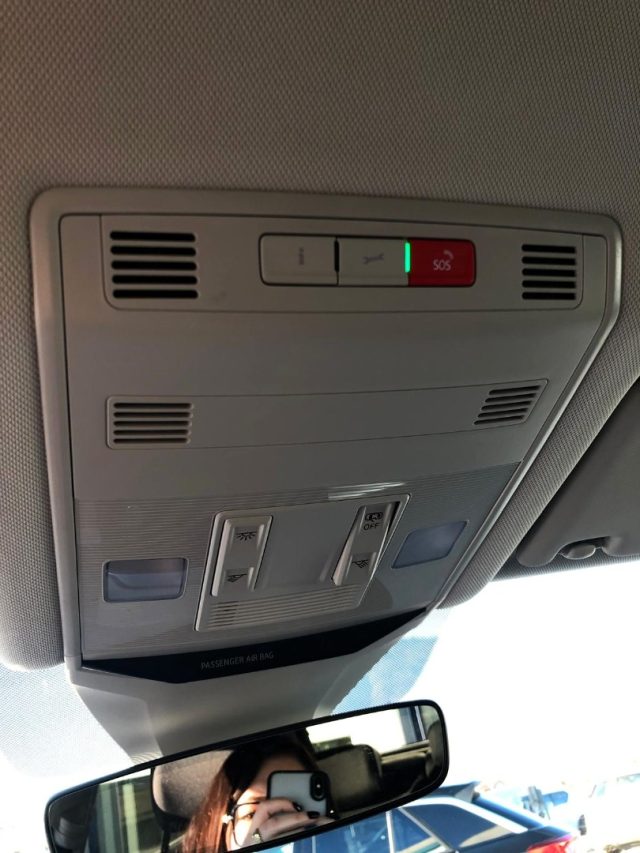 VOLKSWAGEN T-Roc usata, con Telecamera per parcheggio assistito