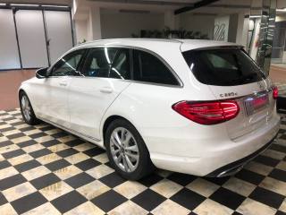 MERCEDES-BENZ C 220 usata, con Autoradio