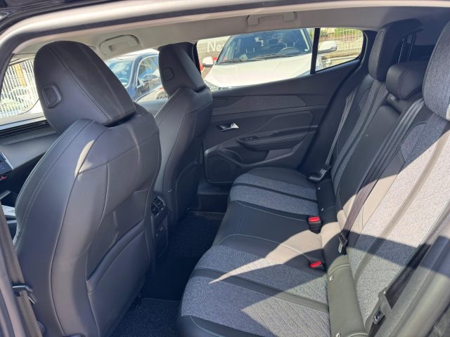PEUGEOT 408 usata, con Controllo automatico clima