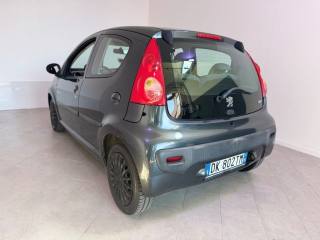 PEUGEOT 107 usata 8