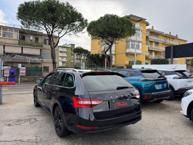 SKODA Superb usata, con Alzacristalli elettrici