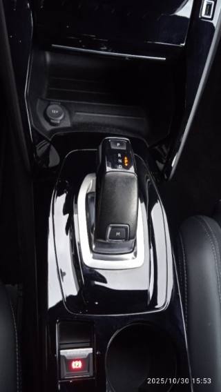 PEUGEOT 2008 usata, con Sistema di navigazione