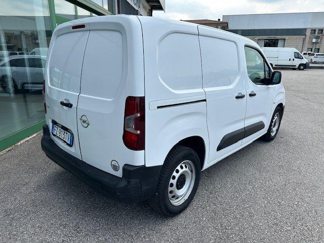 OPEL Combo usata, con Chiusura centralizzata