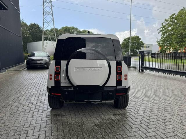 LAND ROVER Defender usata, con Park Distance Control