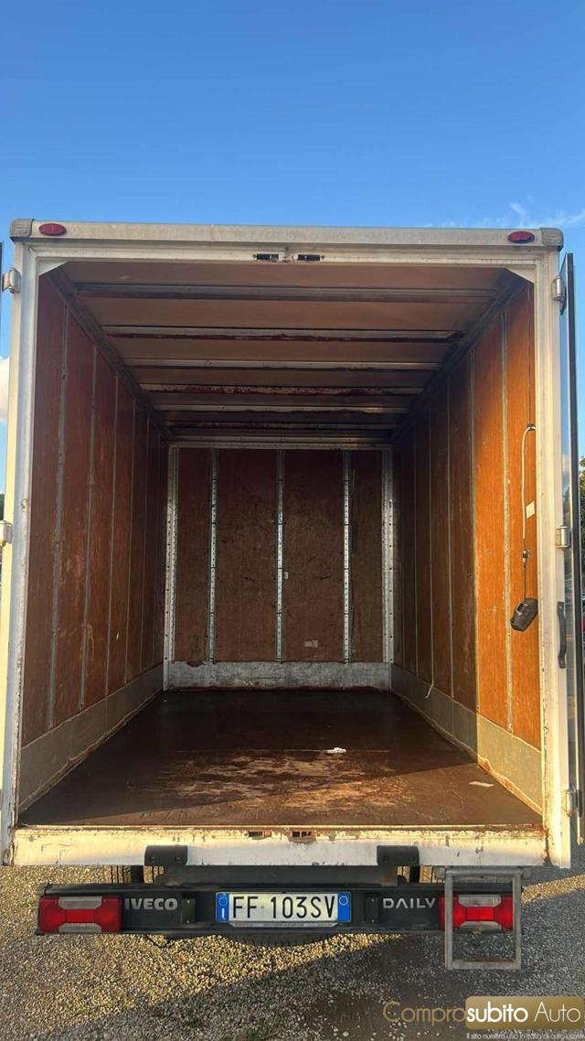 IVECO Daily usata 13