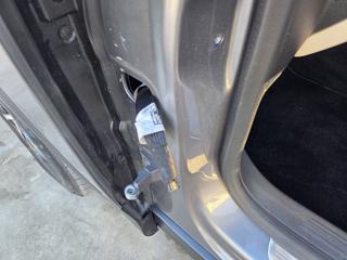 MERCEDES-BENZ GLB 200 usata, con Airbag testa