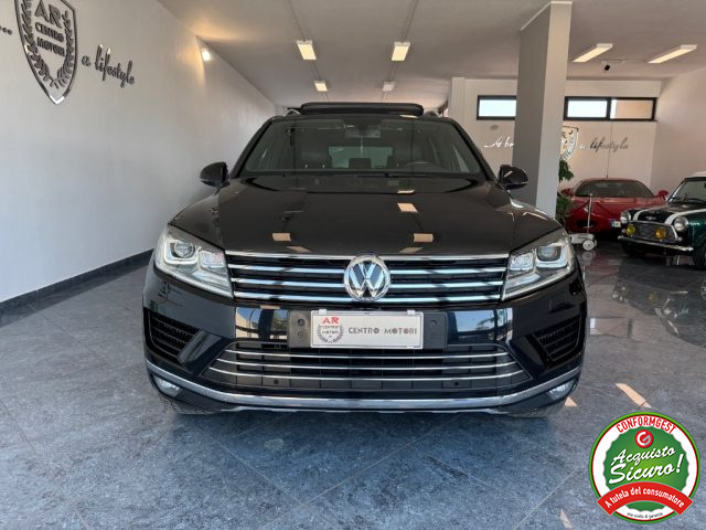 VOLKSWAGEN Touareg usata, con Airbag