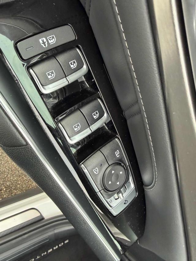 KIA Sorento usata, con Regolazione elettrica sedili
