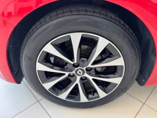 RENAULT Clio usata, con Sensori di parcheggio anteriori