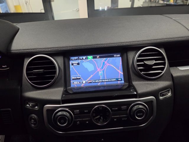LAND ROVER Discovery usata, con Touch screen
