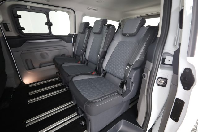 FORD Tourneo Custom usata 9