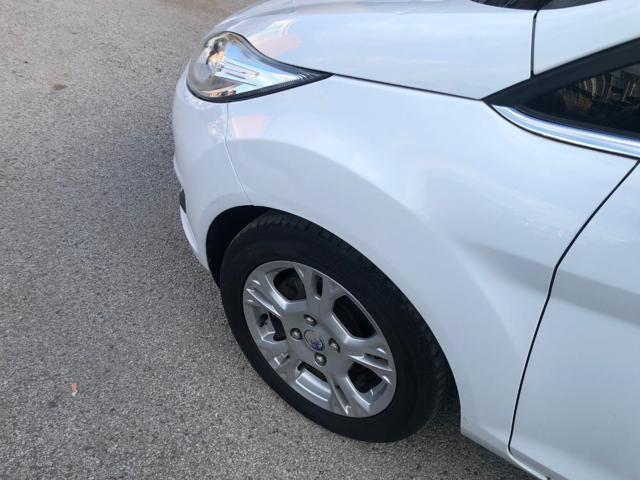 FORD Fiesta usata, con Sedile posteriore sdoppiato