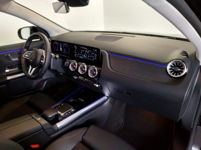 MERCEDES-BENZ GLA 220 usata, con Portellone posteriore elettrico
