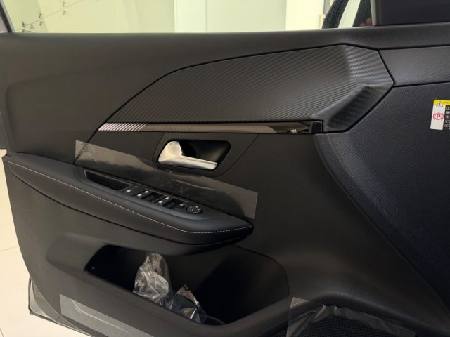 PEUGEOT 208 usata, con Vetri oscurati