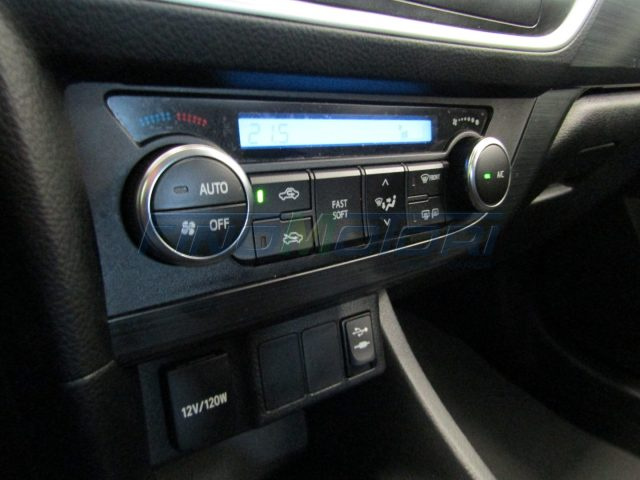 TOYOTA Auris usata, con Climatizzatore