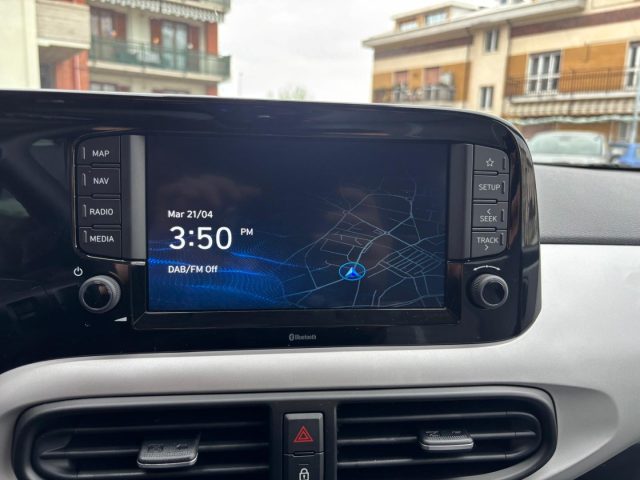 HYUNDAI i10 usata, con Sedile posteriore sdoppiato