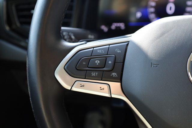 VOLKSWAGEN Taigo usata, con Isofix