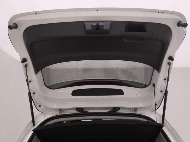 RENAULT Clio usata, con Luci diurne LED