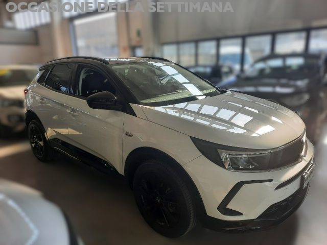 OPEL Grandland usata, con Airbag laterali
