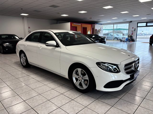 MERCEDES-BENZ E 200 usata, con Airbag Passeggero