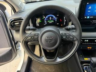 TOYOTA Yaris usata, con Volante in pelle