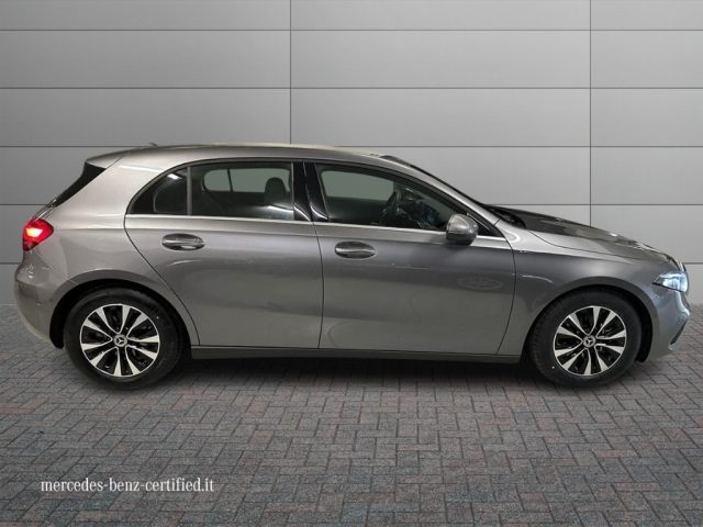 MERCEDES-BENZ A 180 usata, con Autoradio