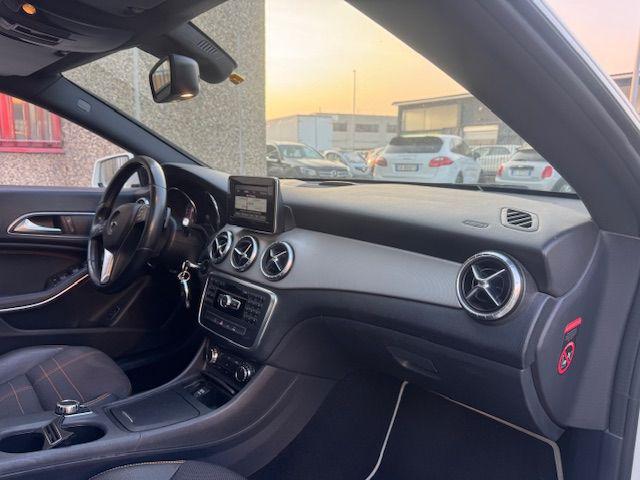 MERCEDES-BENZ CLA 220 usata, con Controllo trazione