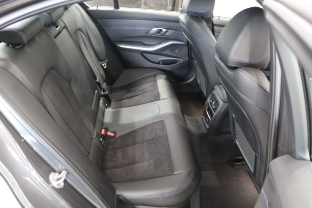 BMW 330 usata, con Specchietti laterali elettrici