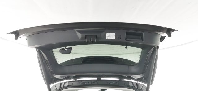 FORD Kuga usata, con Monitoraggio pressione pneumatici