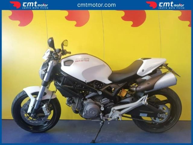 DUCATI Monster 696 usata 2