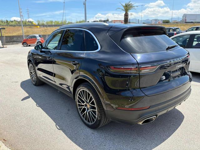 PORSCHE Cayenne usata, con Autoradio