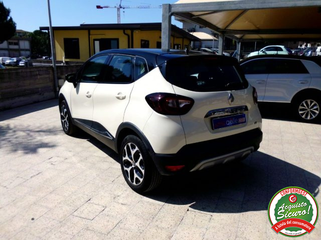 RENAULT Captur usata, con Alzacristalli elettrici